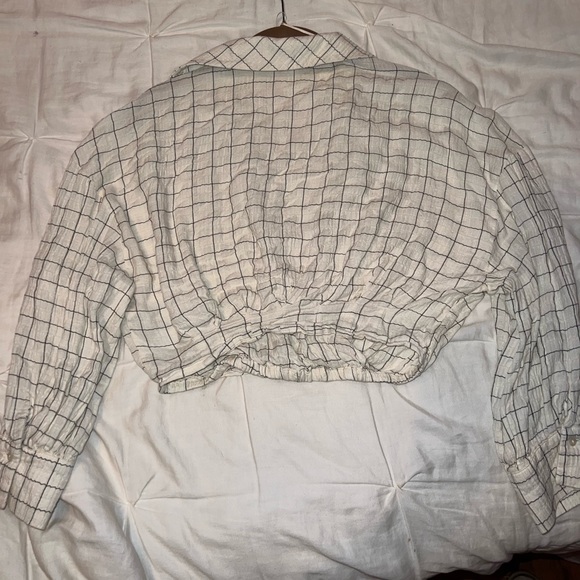 Zara trendy shirt | Long Sleeve cropped collared zara shirt - Picture 7 of 7